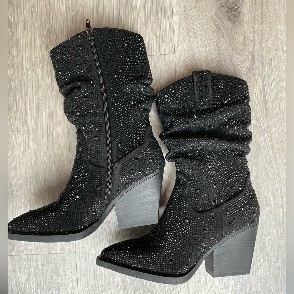 Black rhinestone slouch boot. Inside zipper easy on/off TTS Very G Kady slouch